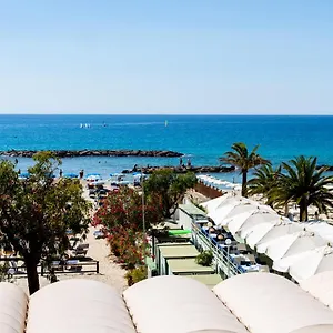 https://beach-front-home-appartamento-sulla-spiaggia.hotelitalianriviera.com